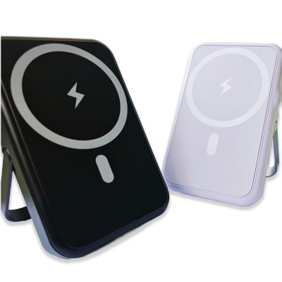 5000 mAh - Magnetická powerbanka s 15 W bezdrôtovým nabíjaním a QC 22,5 W, so stojanom